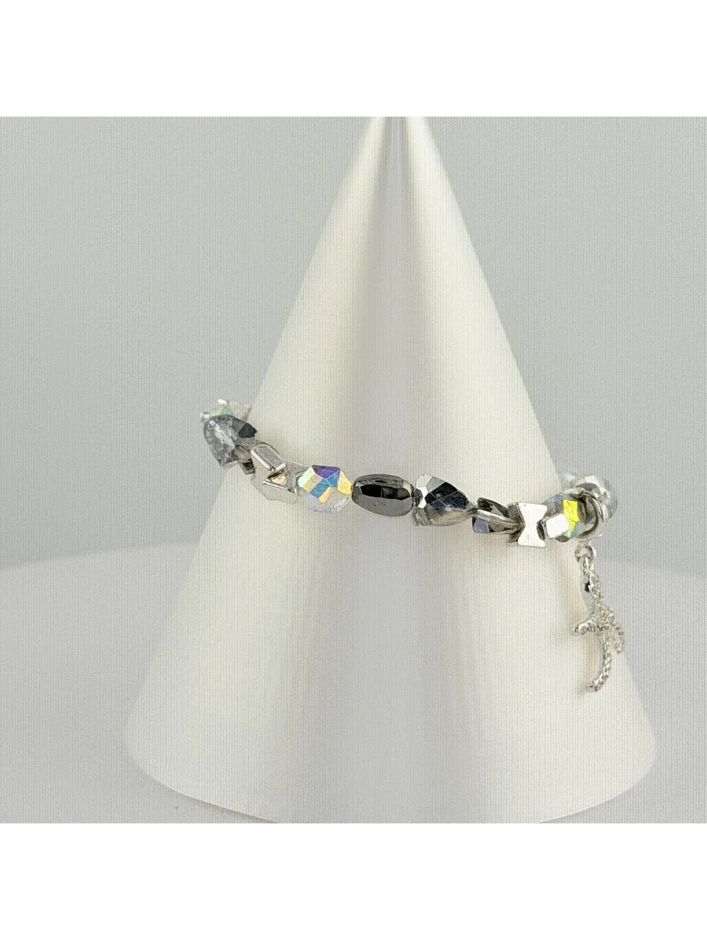 Bomb Party Single Stack Bow Charm Bracelet - on Silver Plating #181